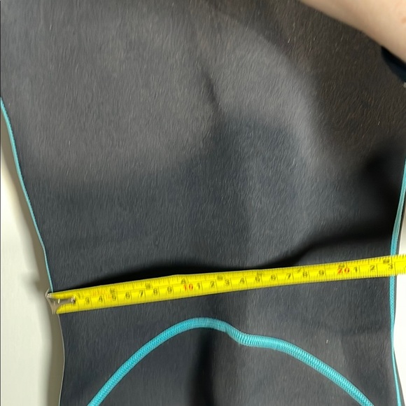 Seaskin Kids Shorty Wetsuit Size 6 Black Blue Swim Surf Dive Suit - Picture 9 of 10